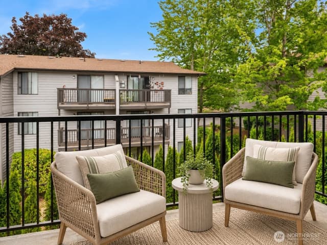 Property photo for 12424 109th Court Ne #d304, Kirkland photo 4