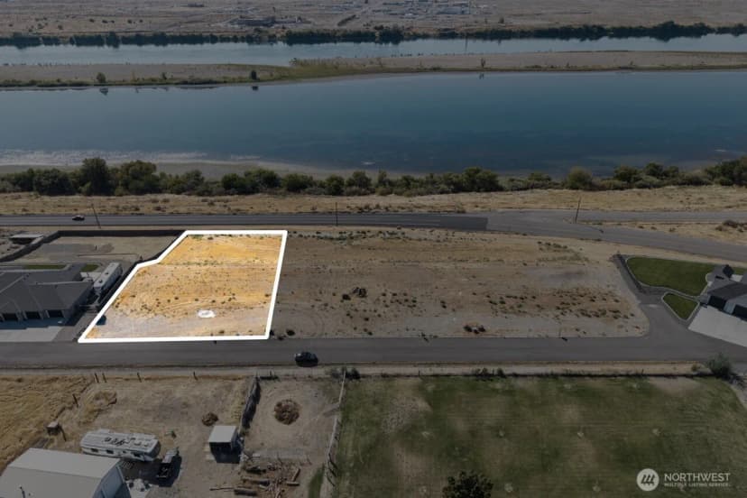 Property photo for 141 Columbia Bluff Lane #lot 9, Pasco photo 9