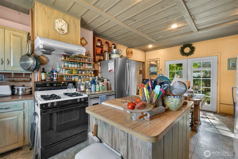 Property photo for 869 Harrison Avenue, Blaine photo 6