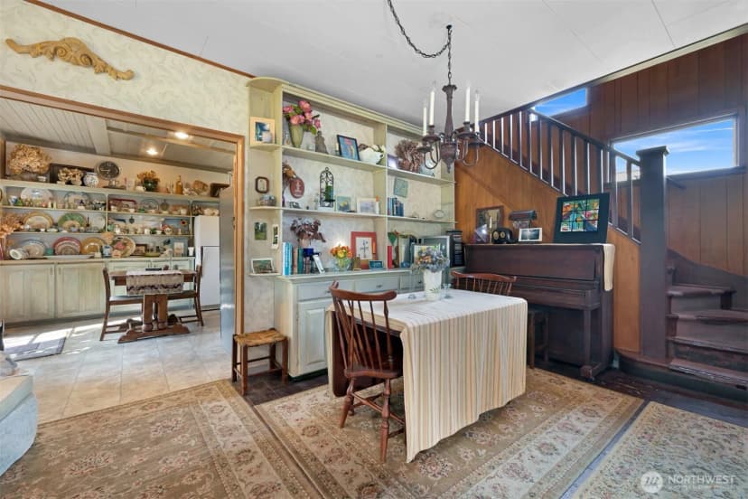 Property photo for 869 Harrison Avenue, Blaine photo 18
