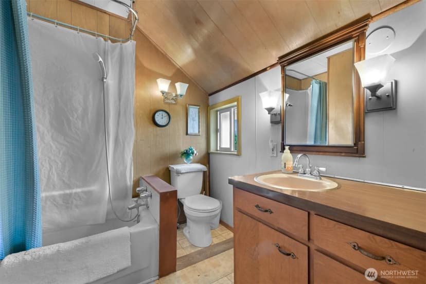 Property photo for 869 Harrison Avenue, Blaine photo 20