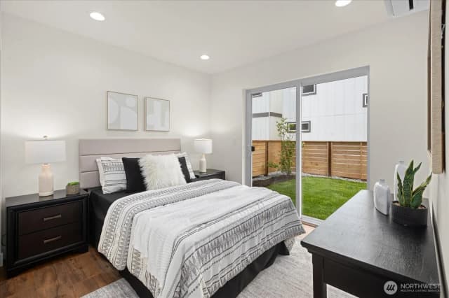 Property photo for 10326 Ashworth Avenue N, Seattle photo 3