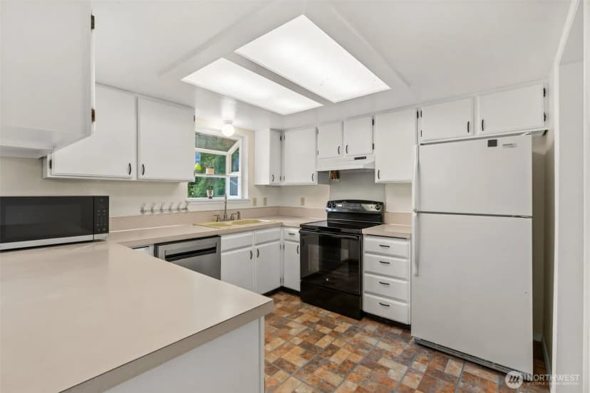 Property photo for 4939 Normandy Drive Se, Olympia photo 12