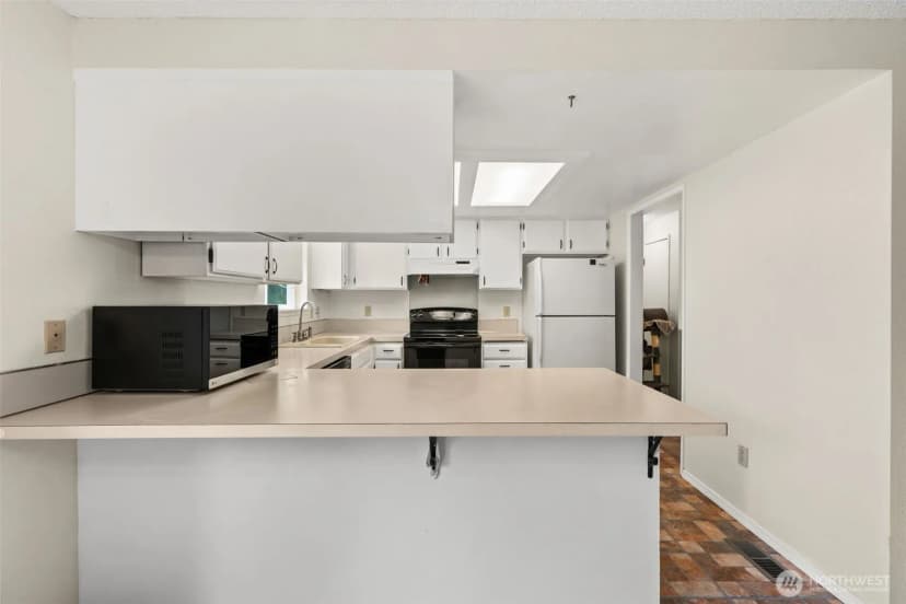 Property photo for 4939 Normandy Drive Se, Olympia photo 11