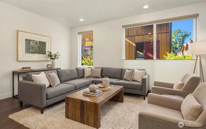 Property photo for 3300 Ne 65th Street #204, Seattle photo 13