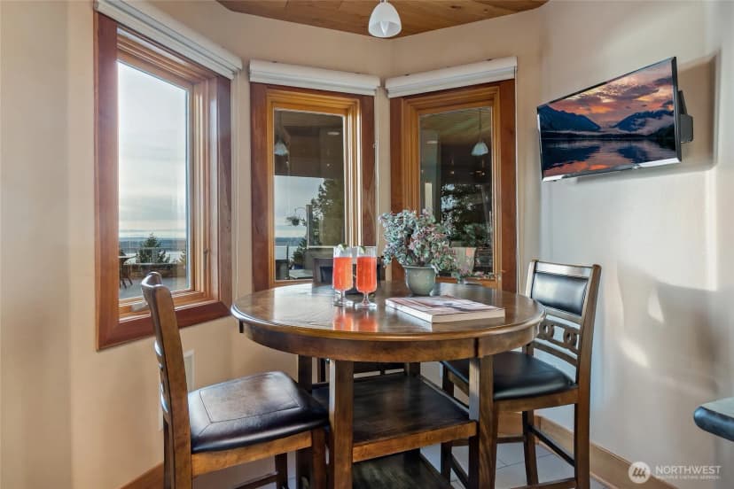 Property photo for 12730 Marine Drive, Marysville photo 18