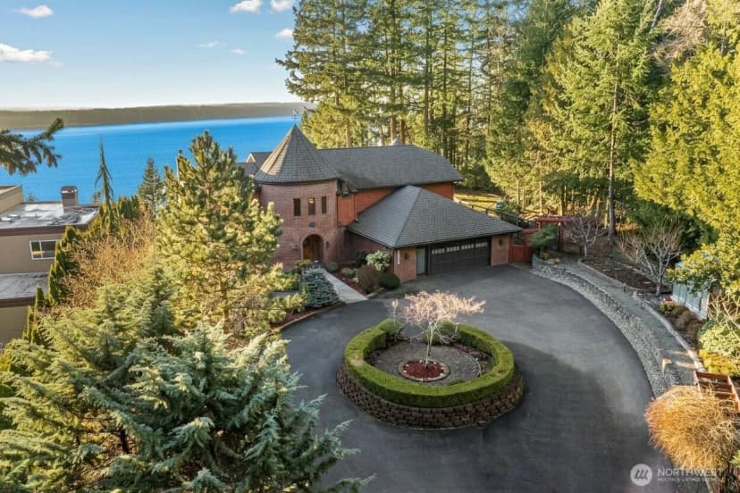 Property photo for 12730 Marine Drive, Marysville