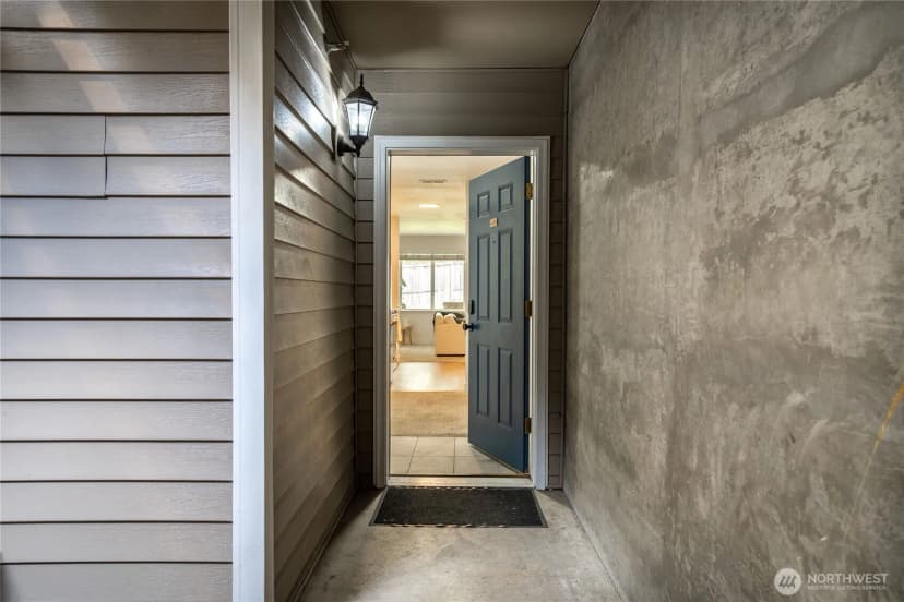 Property photo for 901 E Marine View Drive #305, Everett photo 30