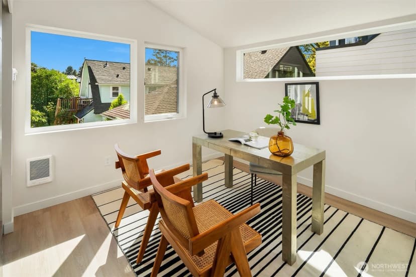 Property photo for 908 29th Avenue, Seattle photo 16