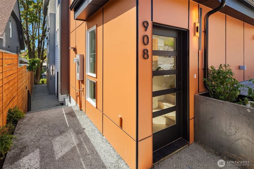 Property photo for 908 29th Avenue, Seattle