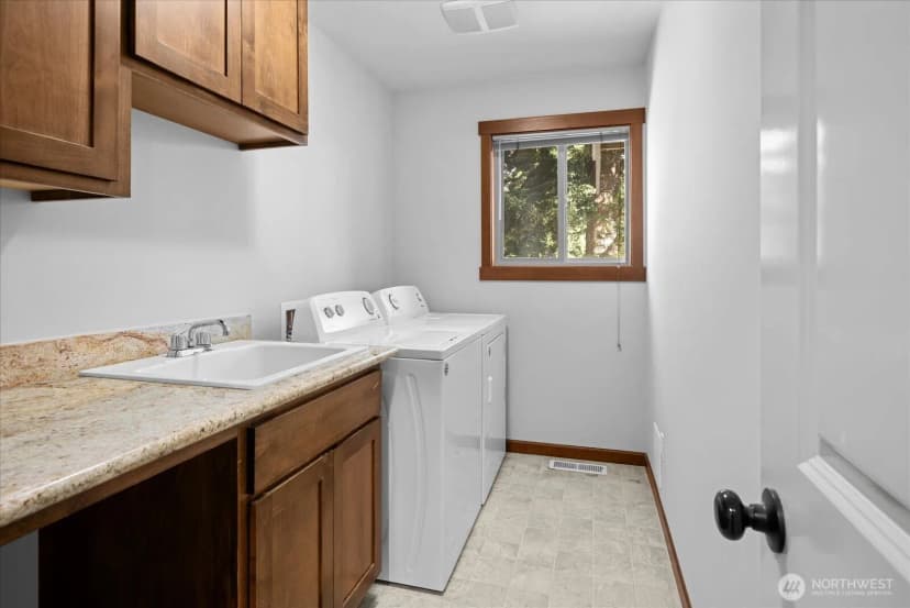 Property photo for 3615 Serene Way, Lynnwood photo 25