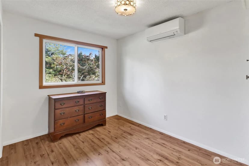 Property photo for 9605 Markworth Road, Blaine photo 19
