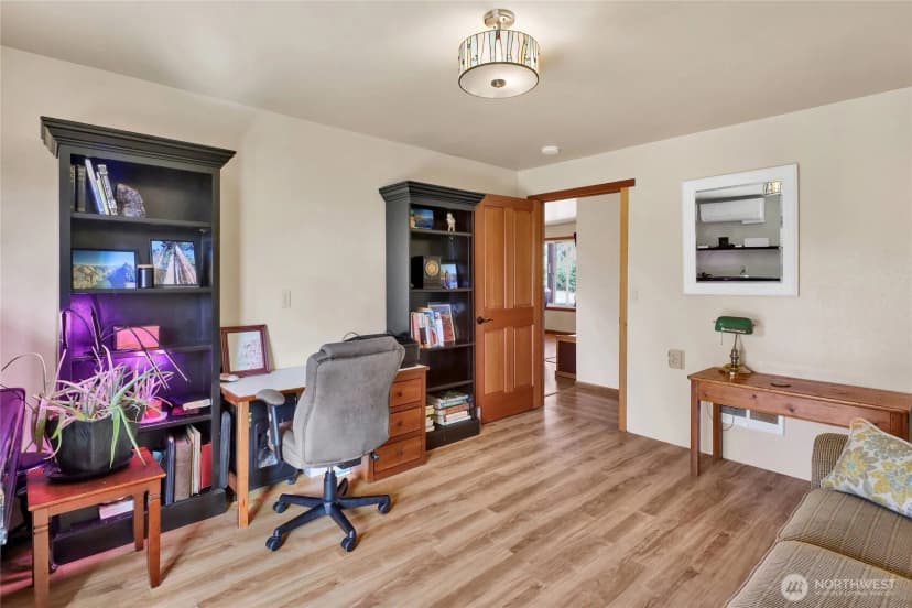 Property photo for 9605 Markworth Road, Blaine photo 15