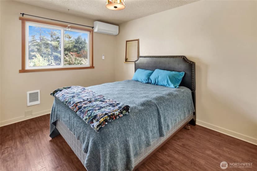 Property photo for 9605 Markworth Road, Blaine photo 18