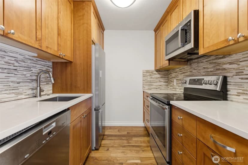 Property photo for 800 N Allen Place #401, Seattle photo 9