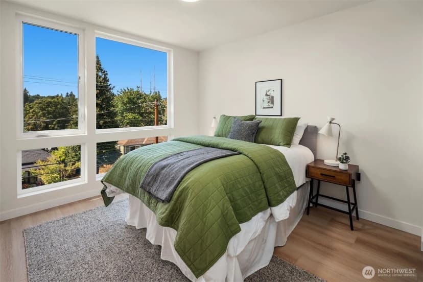 Property photo for 910 29th Avenue, Seattle photo 14
