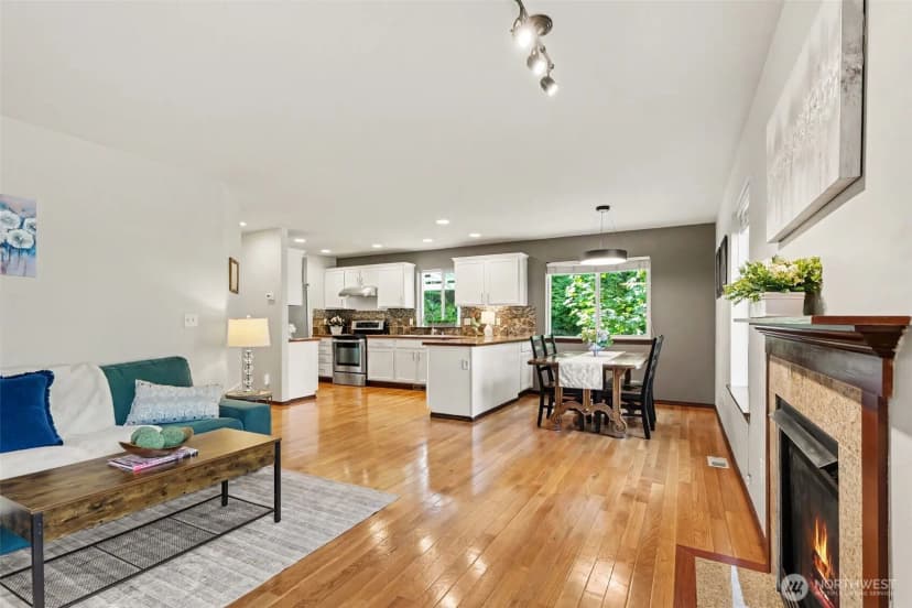 Property photo for 13402 11th Place W, Everett photo 4