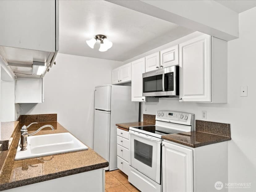 Property photo for 14200 Ne 171st Street #c206, Woodinville photo 12