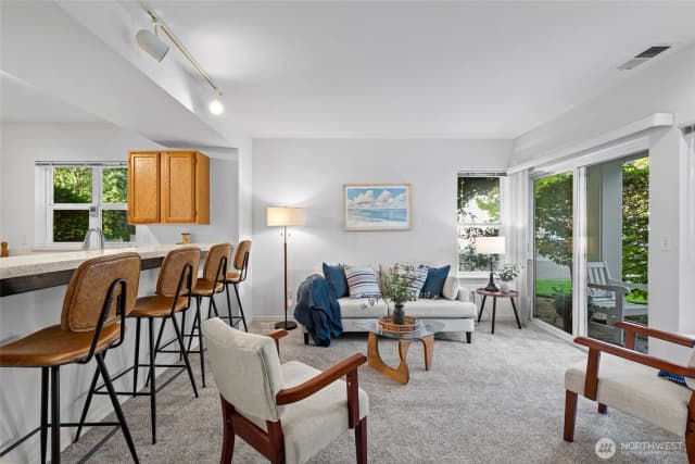 Property photo for 11510 Maple Court, Mukilteo photo 4