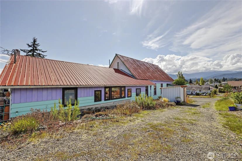 Property photo for 1027 W Seventh Street, Port Angeles
