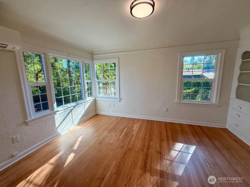 Property photo for 641 Nw 180th Street, Shoreline photo 7
