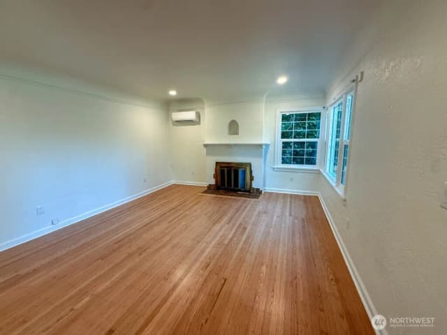 Property photo for 641 Nw 180th Street, Shoreline photo 4