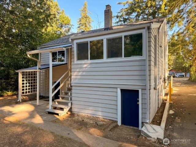 Property photo for 641 Nw 180th Street, Shoreline photo 2