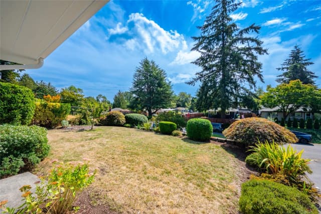 Property photo for 922 Ne 150th Street, Shoreline photo 4