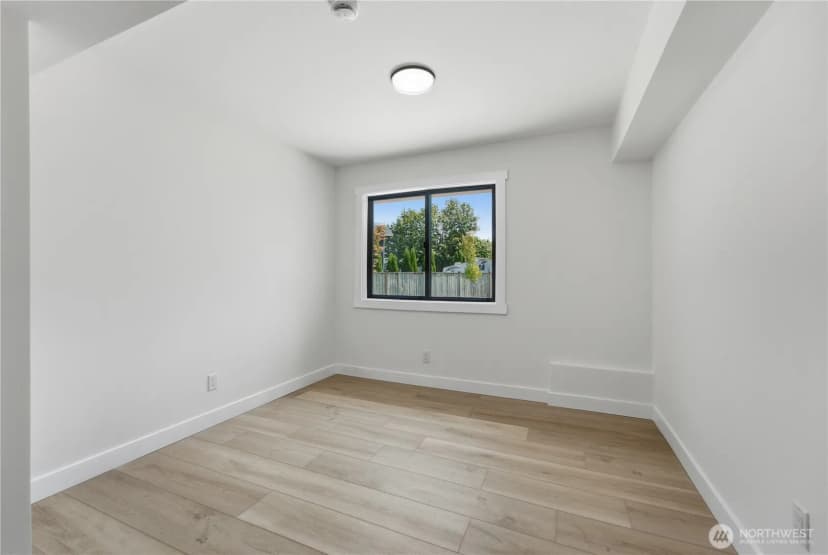 Property photo for 13105 Ne 87th Avenue, Kirkland photo 28