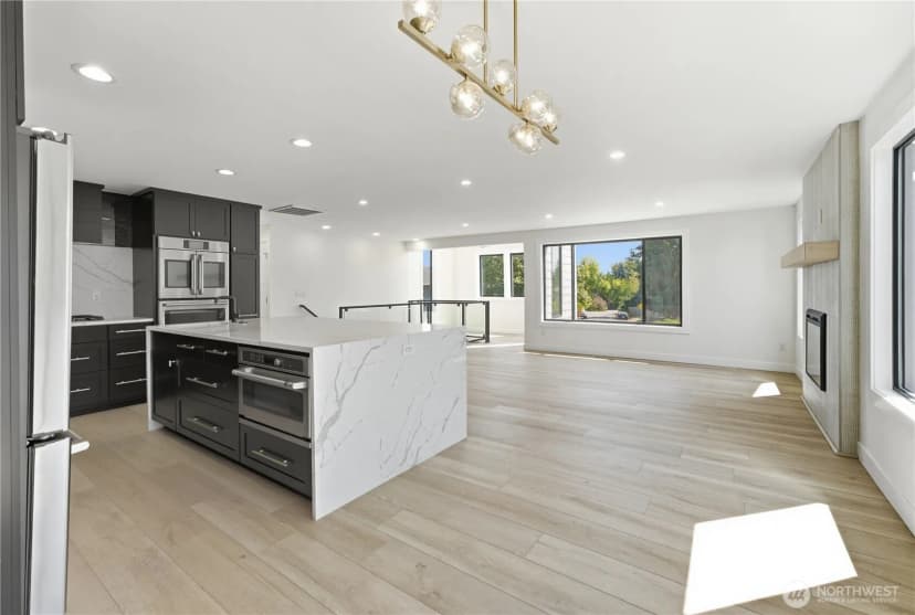 Property photo for 13105 Ne 87th Avenue, Kirkland photo 11