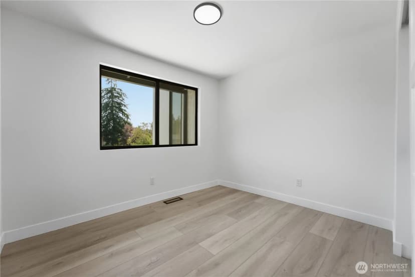 Property photo for 13105 Ne 87th Avenue, Kirkland photo 22