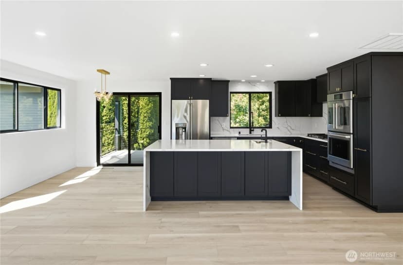 Property photo for 13105 Ne 87th Avenue, Kirkland photo 7