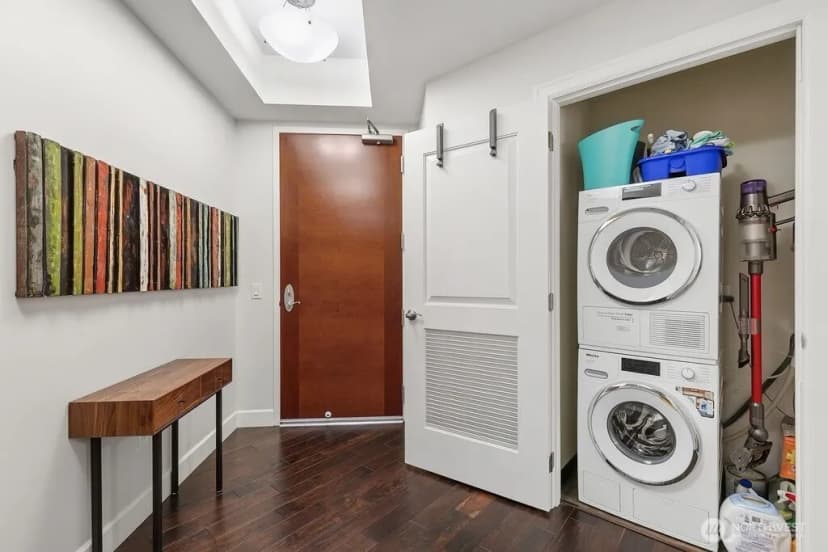 Property photo for 1920 4th Avenue #509, Seattle photo 10