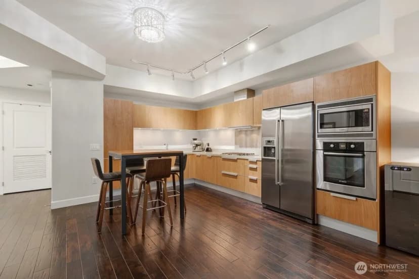 Property photo for 1920 4th Avenue #509, Seattle photo 8