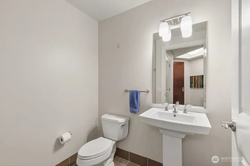 Property photo for 1920 4th Avenue #509, Seattle photo 12