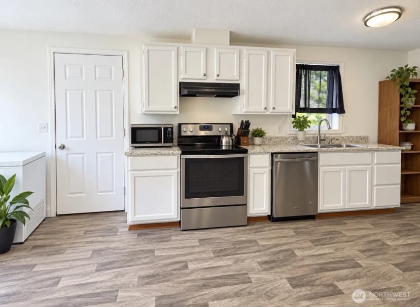 Property photo for 2740 212th Place, Ocean Park photo 11