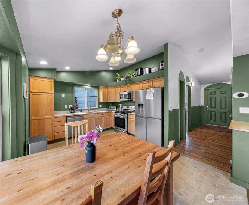 Property photo for 7510 Seashell Way, Blaine photo 8
