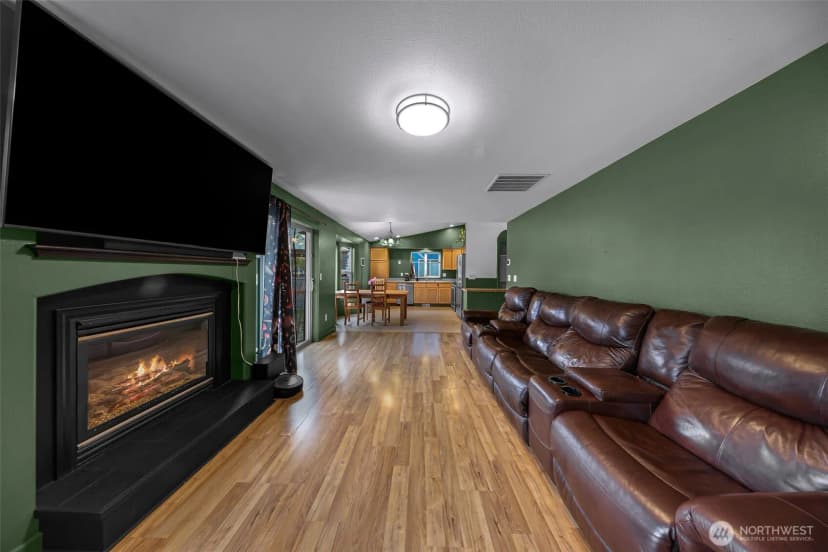 Property photo for 7510 Seashell Way, Blaine photo 19