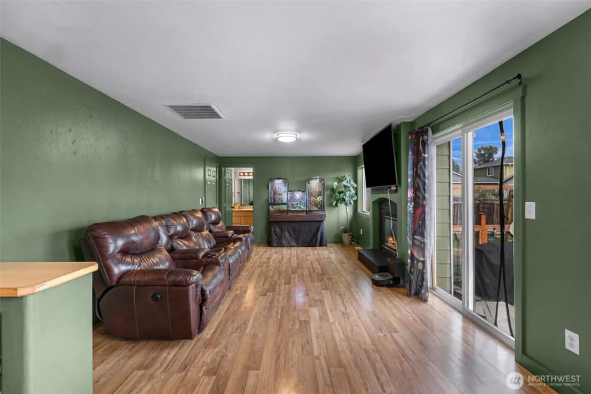 Property photo for 7510 Seashell Way, Blaine photo 22