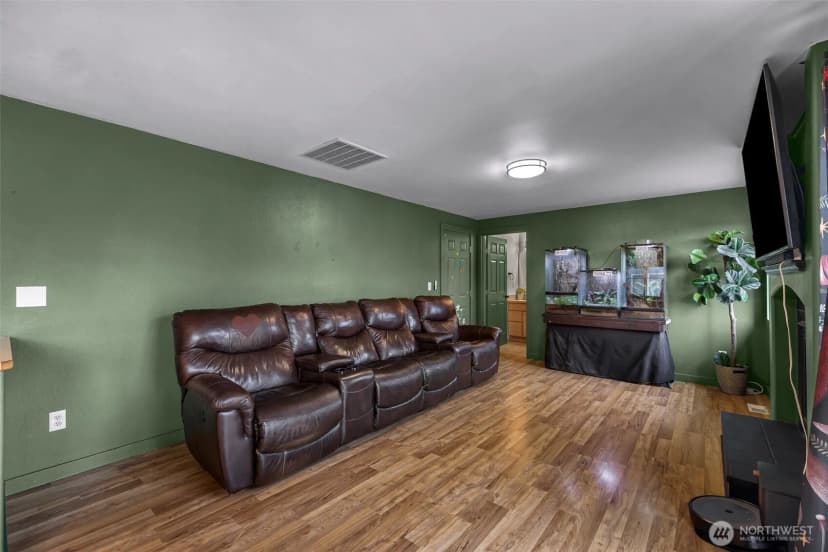Property photo for 7510 Seashell Way, Blaine photo 21