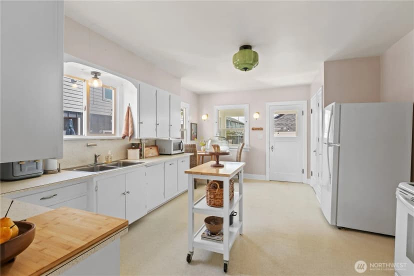 Property photo for 617 E Street, Blaine photo 11