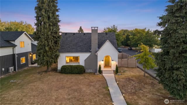 Property photo for 617 E Street, Blaine