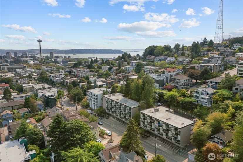 Property photo for 1601 Taylor Avenue N #204, Seattle photo 33