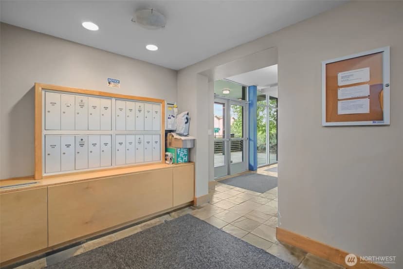 Property photo for 1601 Taylor Avenue N #204, Seattle photo 37