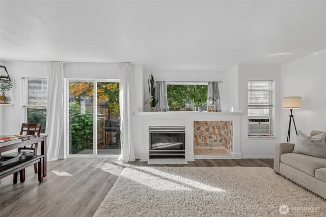 Property photo for 1131 115th Street Sw #f1, Everett photo 3