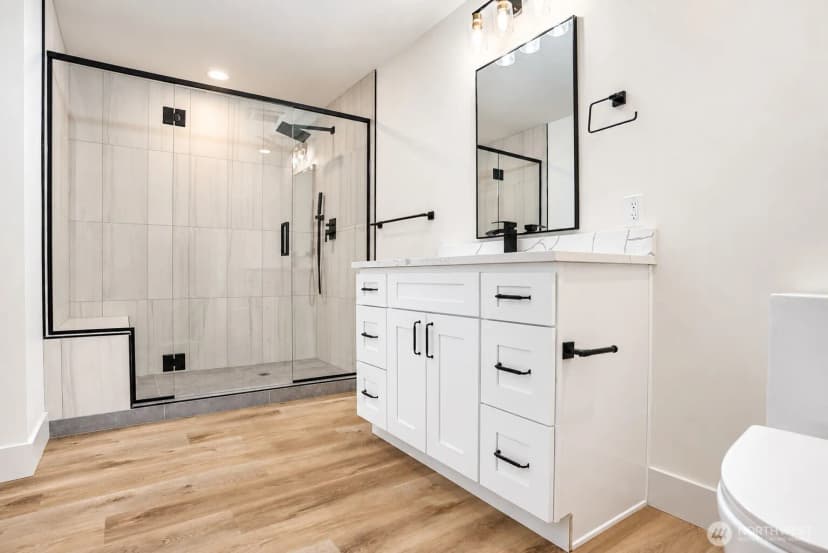 Property photo for 11647 Beacon Avenue S, Seattle photo 27