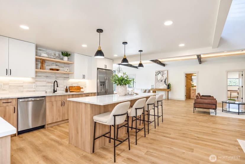 Property photo for 11647 Beacon Avenue S, Seattle photo 17