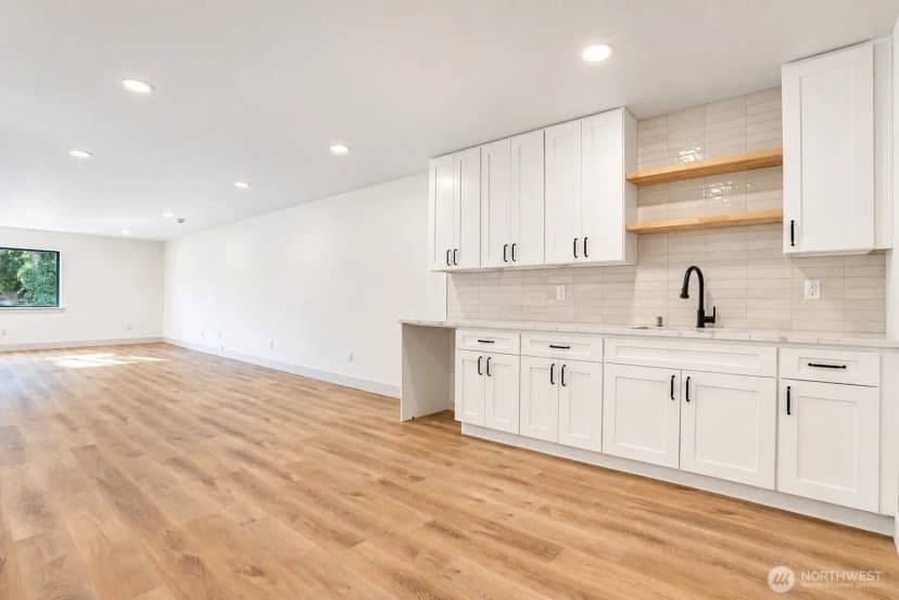 Property photo for 11647 Beacon Avenue S, Seattle photo 20