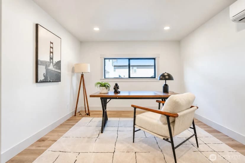 Property photo for 11647 Beacon Avenue S, Seattle photo 6