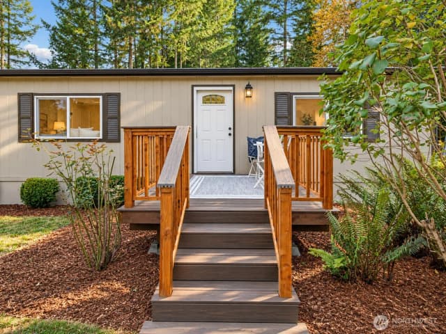 Property photo for 3587 Sw Firdrona Lane S, Port Orchard photo 4